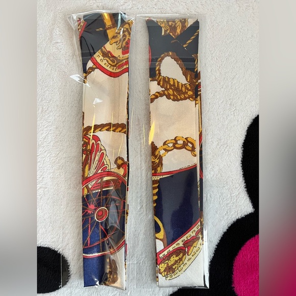 Twillys - Picture 2 of 2